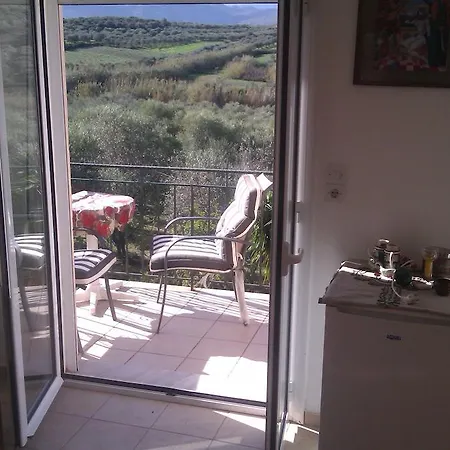 Apartment Ktima Tzamika *